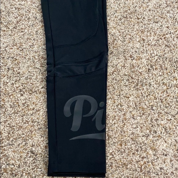 Victoria’s Secret PINK women’s leggings - Picture 2 of 4